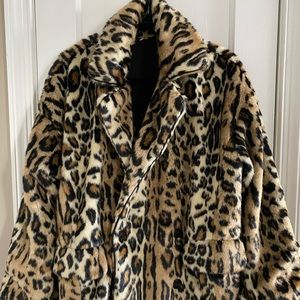 FREE PEOPLE Faux Fur Coat (Size M)